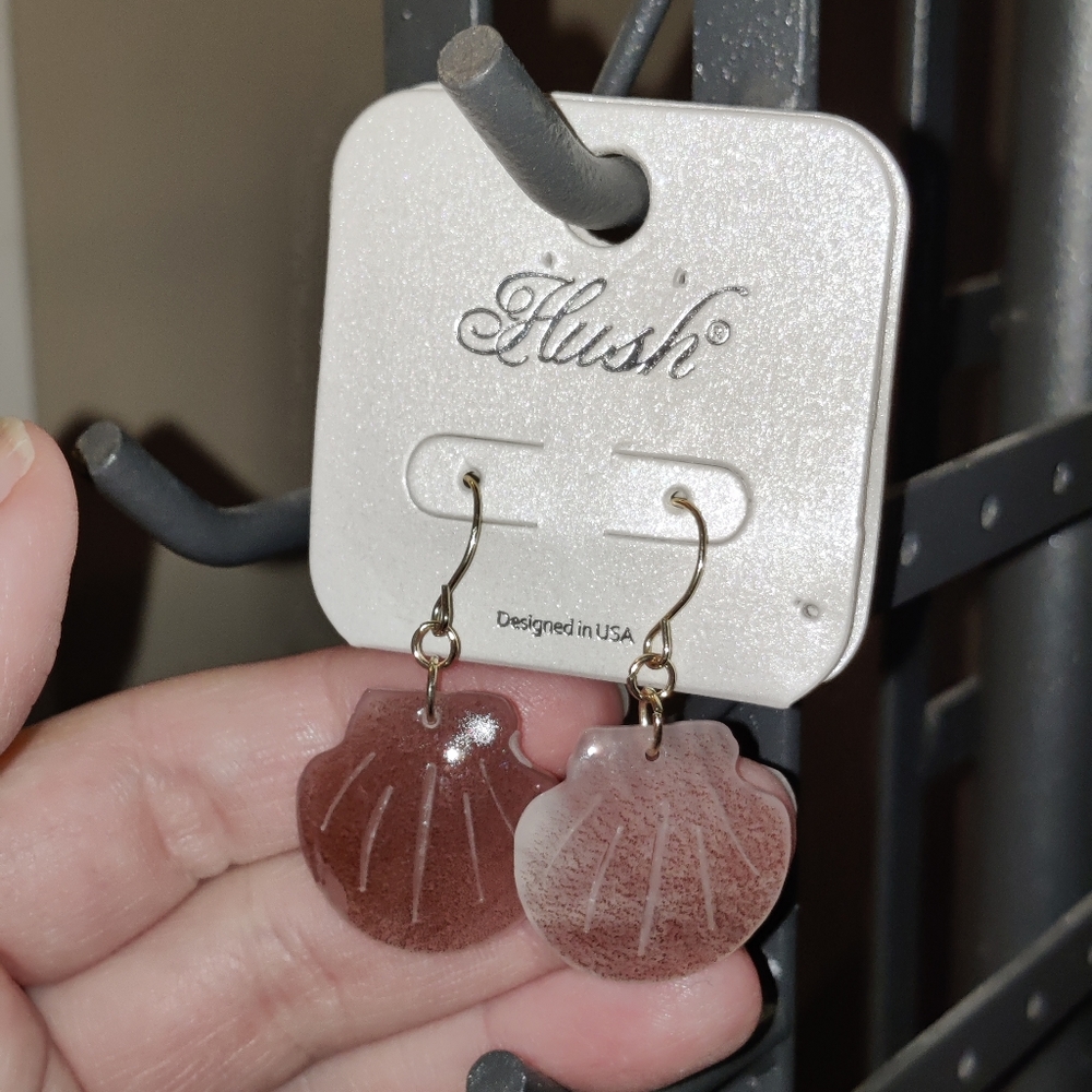 Coral & Sea Shell Plastic Acrylic Necklace Set - Picture 4 of 4